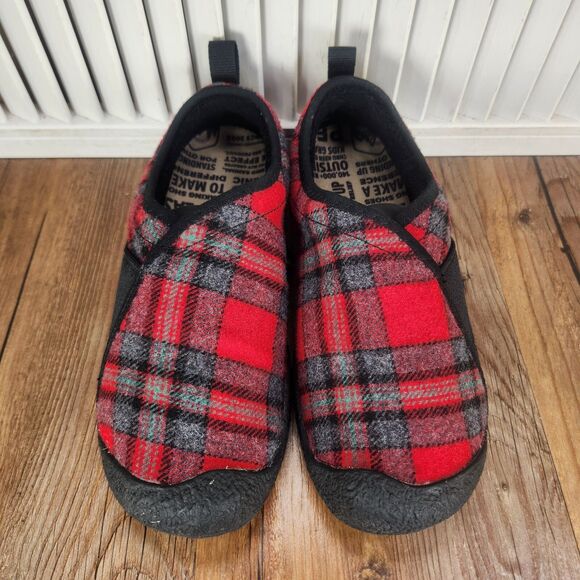 Keen Howser Wrap Womens Sz 7 Red Tartan Plaid Black Cabin Slip On Shoes 1026645 - Picture 8 of 9